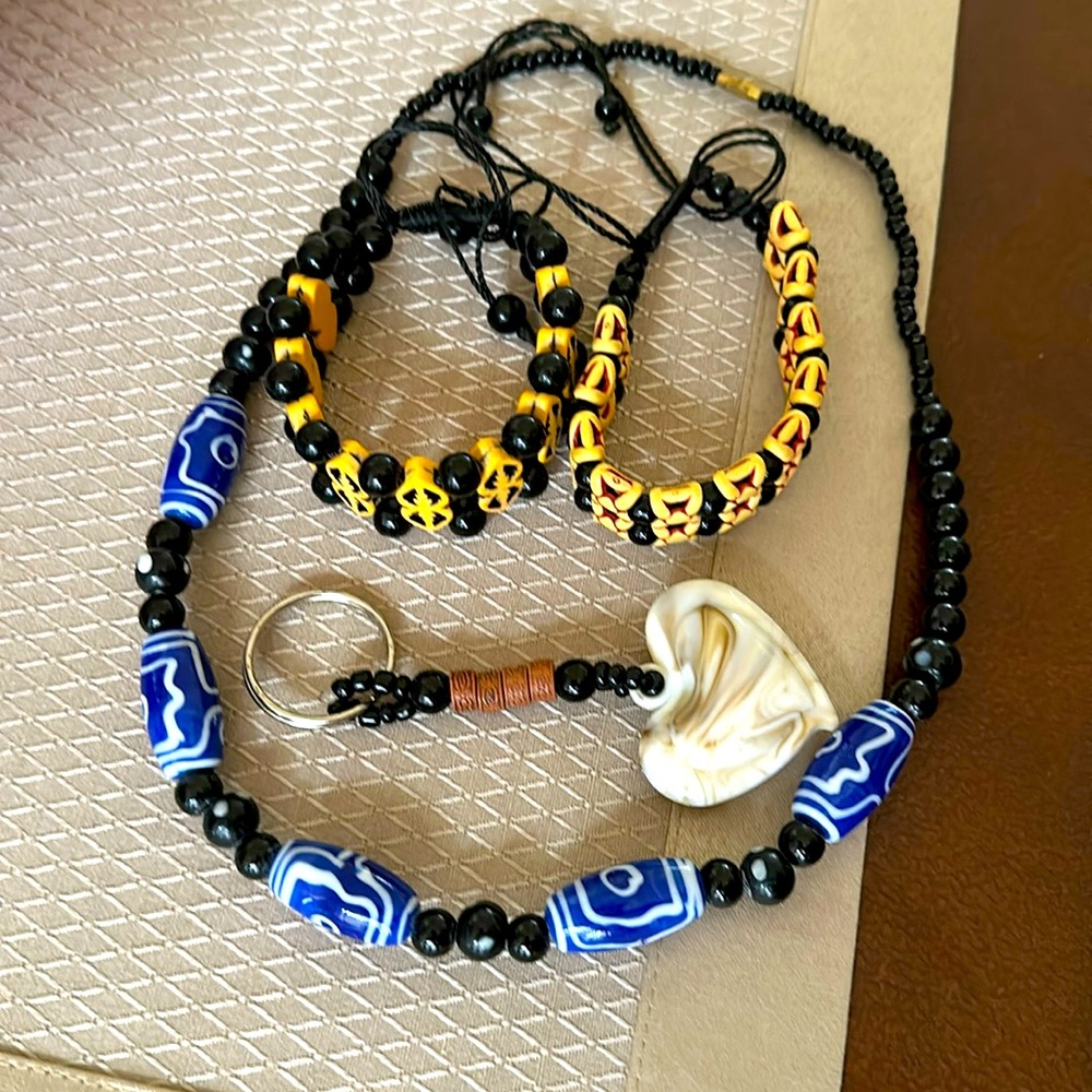 African jewelry lot